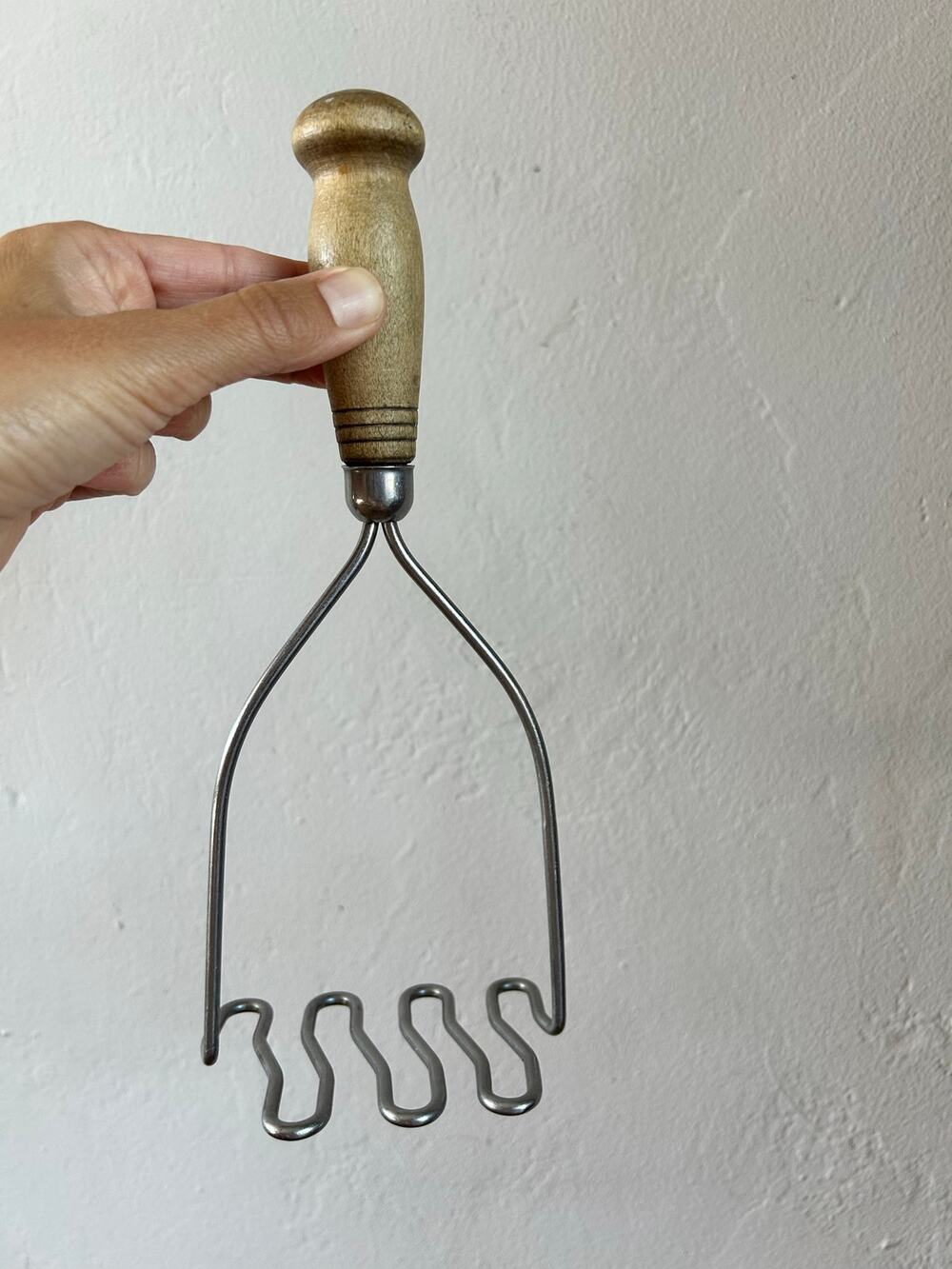 Vintage Wire Potato Masher with Wood Handle, Farmhouse Kitchen Tool